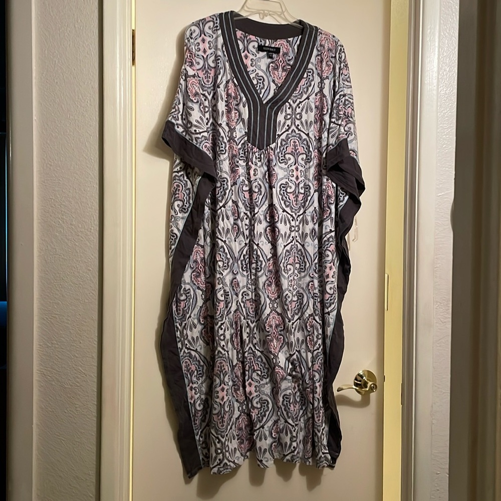 Ellen Tracy Caftan